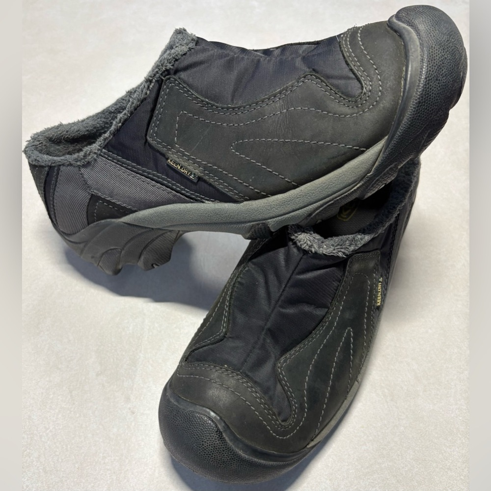 Keen Women's Black Slip-On Hiking Sneakers